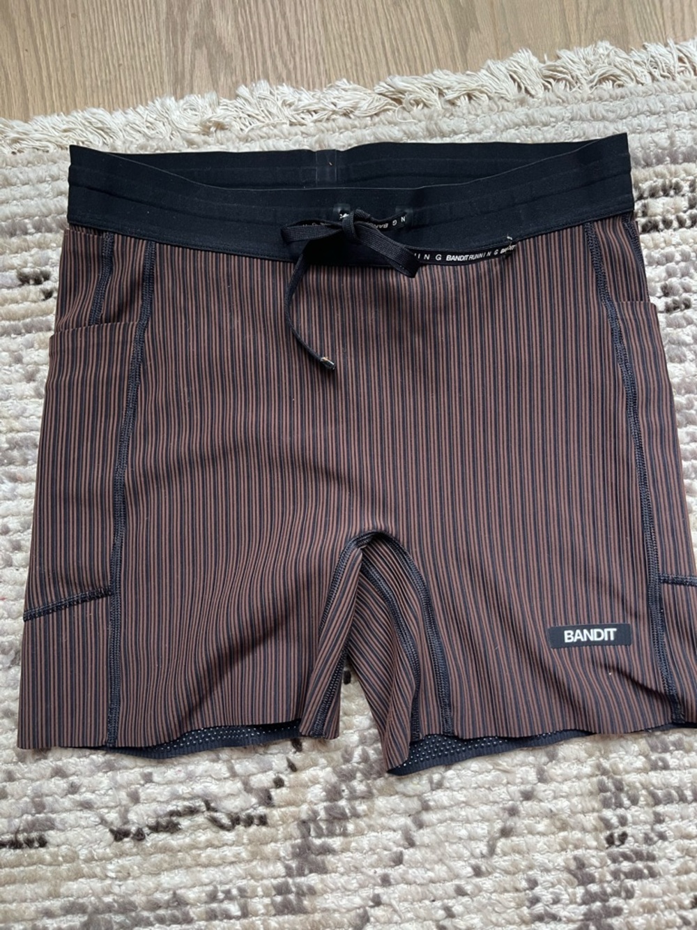 Bandit Women’s Striped Cadence 5” Compression Shorts Cacao / Black